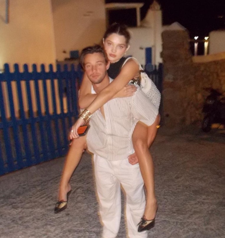 Madisyn Menchaca wished birthday to her boyfriend, Cameron Dallas.