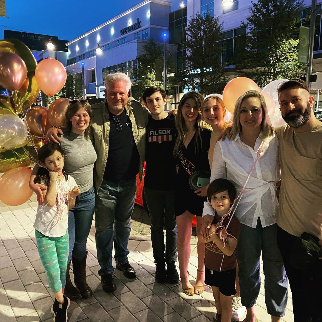 Glenn wished her daughter Hannah on her 30th Birthday.