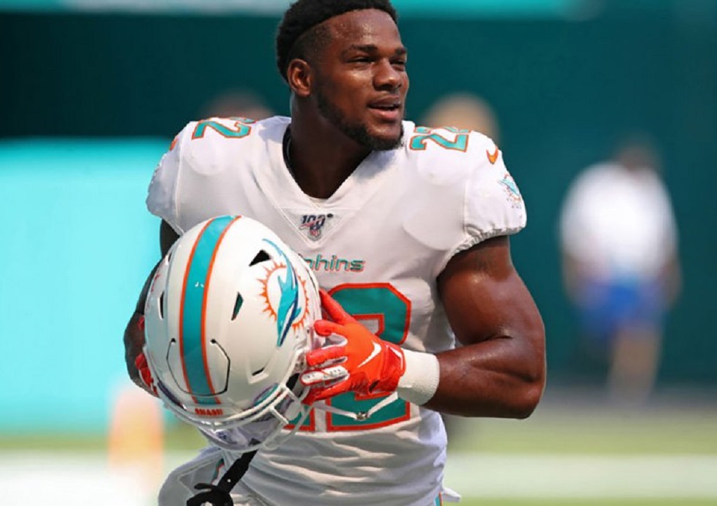 Did Mark Walton get arrested again, what did he do?  Details of charges and allegations of robbery